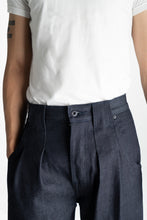 Load image into Gallery viewer, Bugs Buggy Trousers
