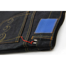 Load image into Gallery viewer, Japanese Selvedge Straight Fit Jeans
